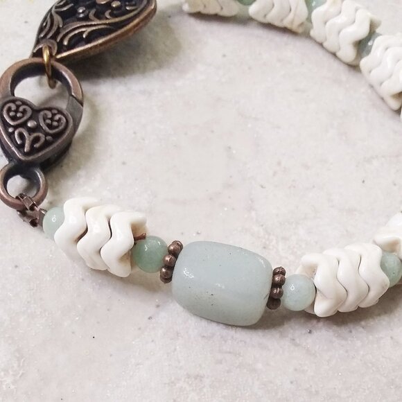 Green Aventurine & Ornate Copper Bracelet ~ Easy Open Clasp ~ Prosperity & Luck! - Picture 7 of 8